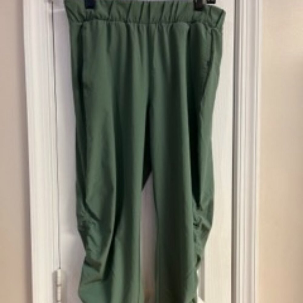 Z By Zella womens black joggers size M Green